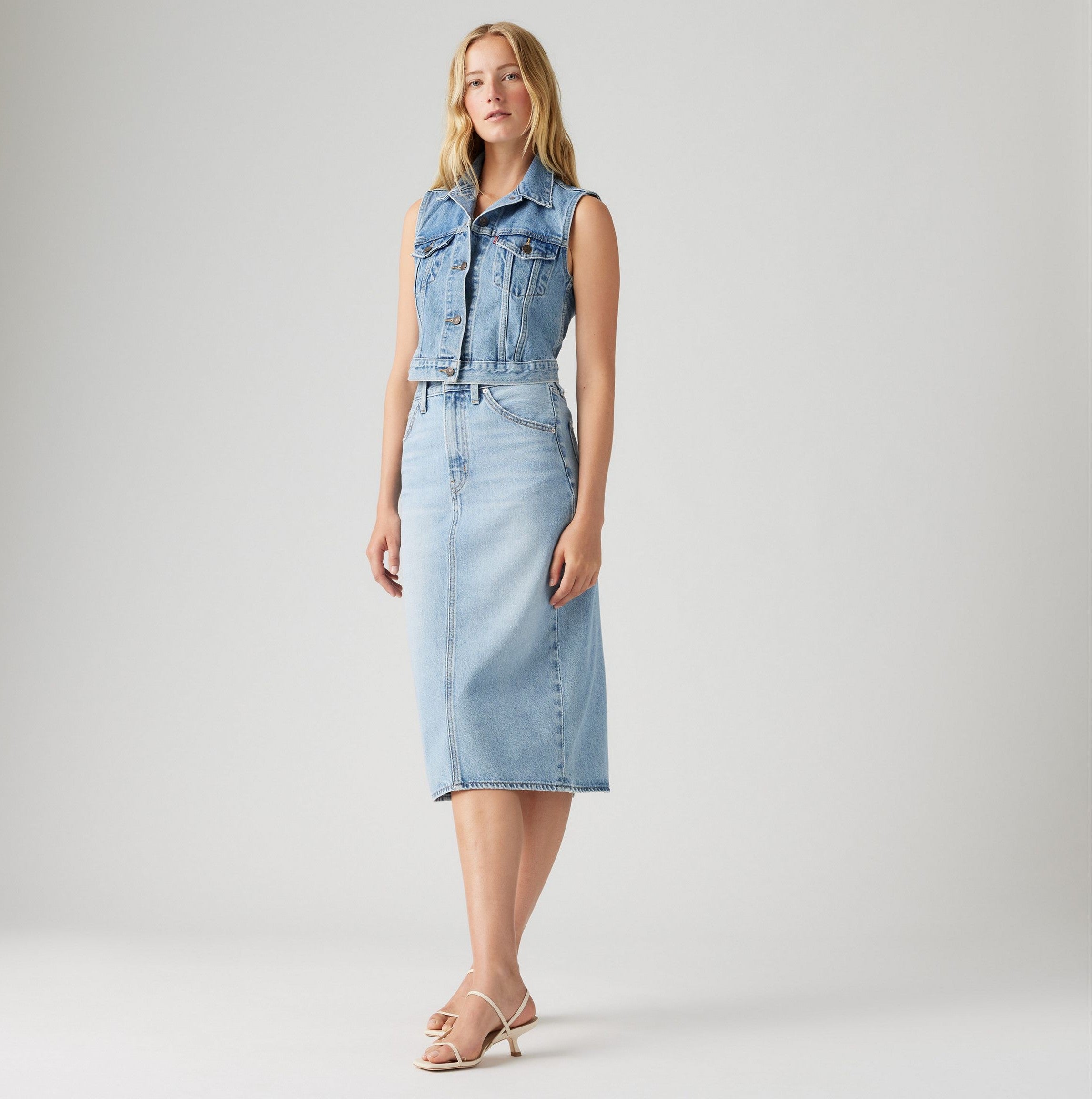 levi's®-high-rise-back-slit-skirt---riveting-clean-hem-jupes