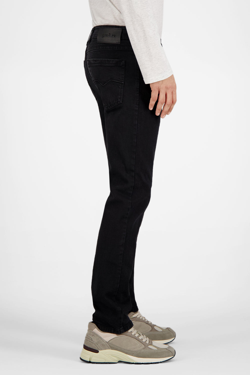batu-2-black/black-79932-black/black-