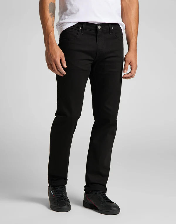 daren-clean-black-ae32-clean-black-
