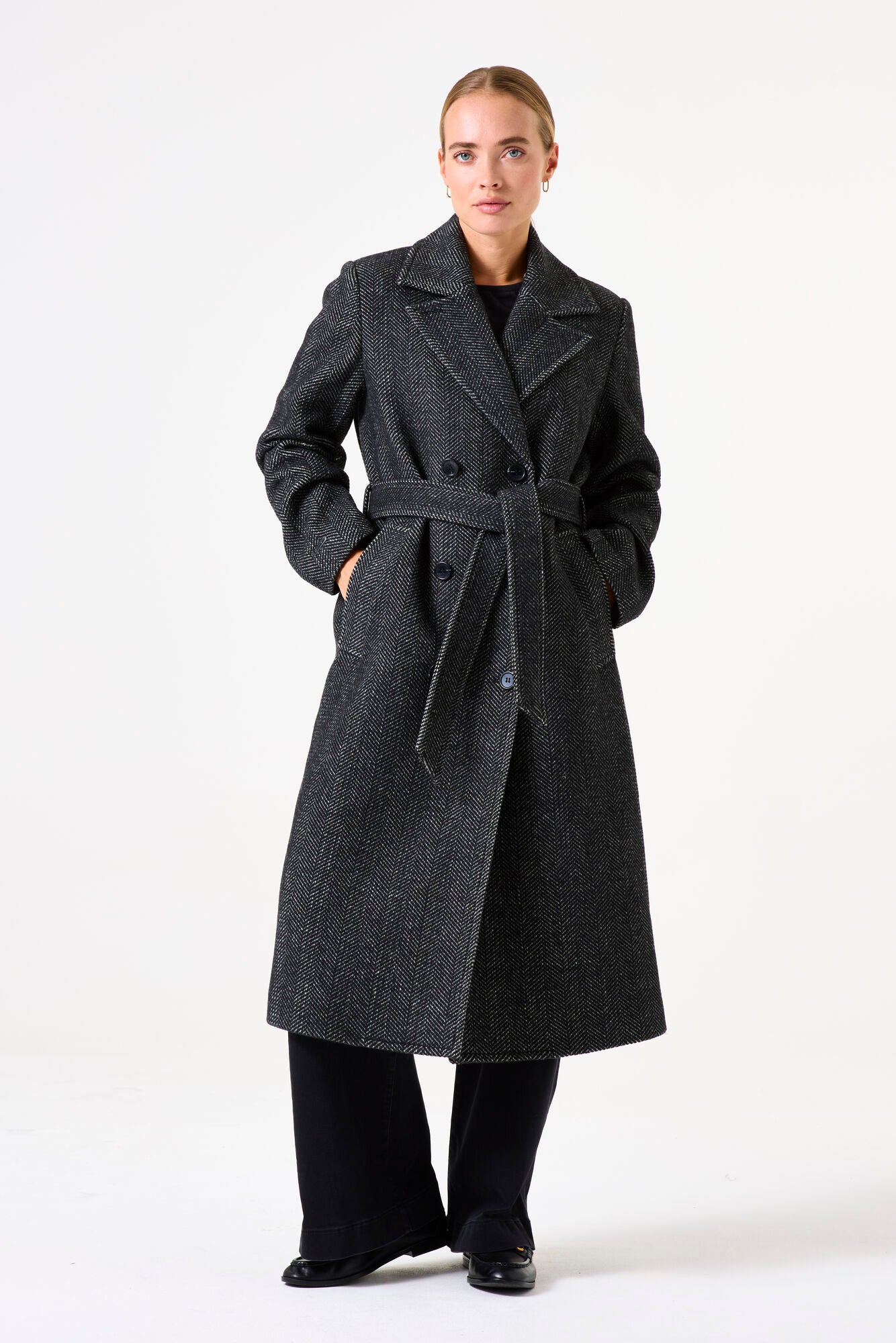 garcia-mantel-coat