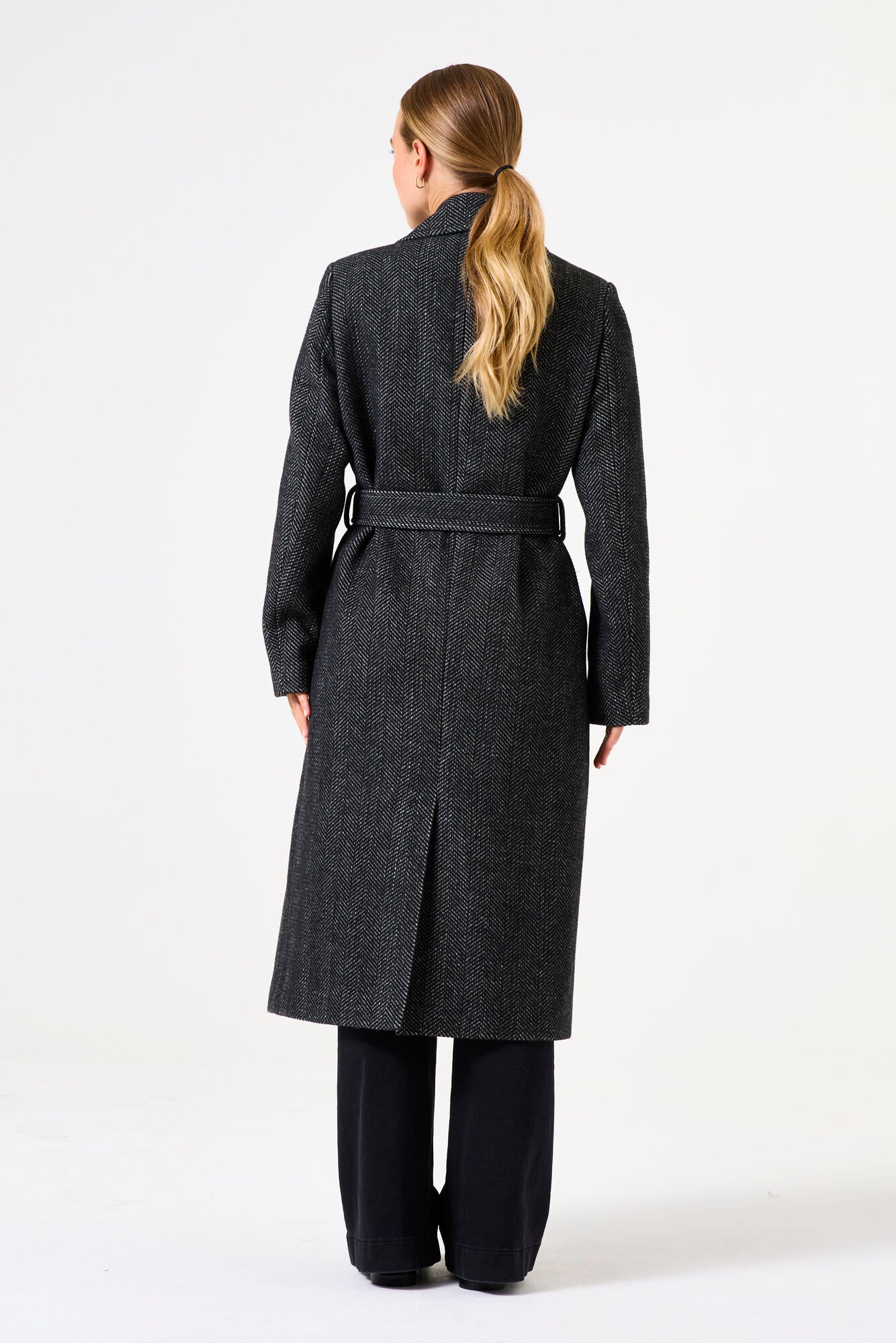 garcia-mantel-coat