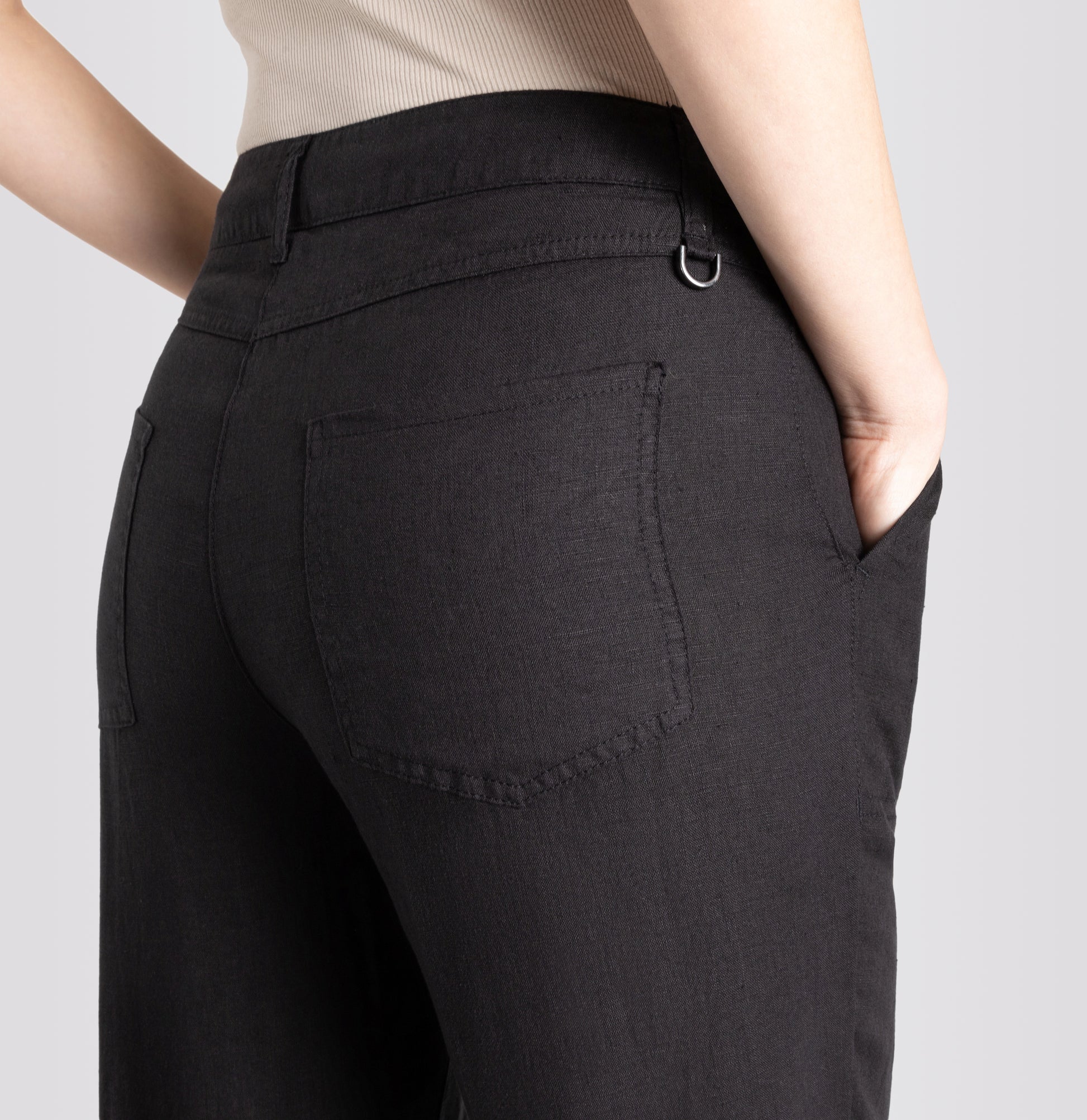 nora-090-black-