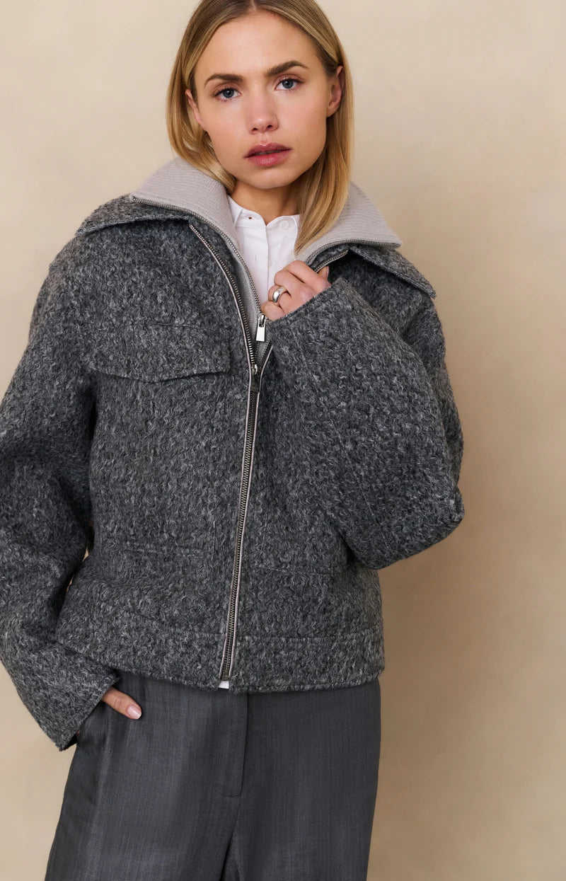 yaya-jacke-